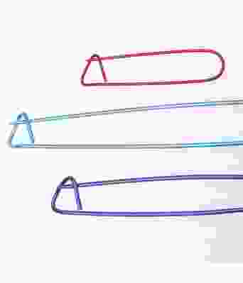 Sett 3 maskeholdere i forskjellige farger og størrelser