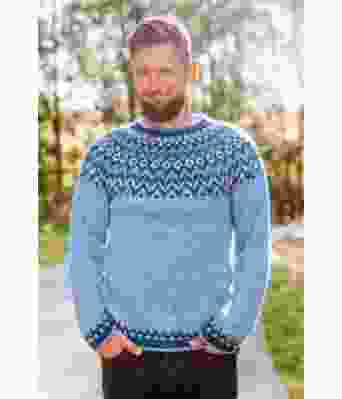 Lyst blå riddari genser med blått mønster - Istex 91002