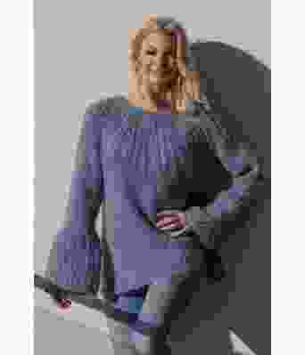 Aria blå strikkegenser med vide aermer Kathrine Sørland - Viking 1910-05