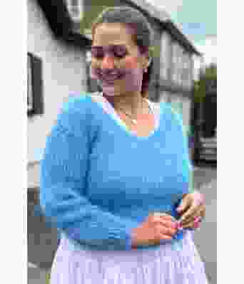 Isblå Amandagenser med v-hals- Belfilato 23-002-47945B