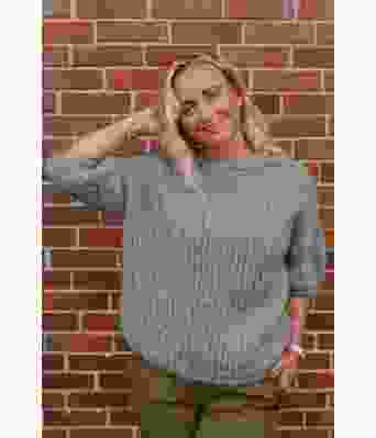 Claudias lysegrå chunky mohair genser - Strikkia 2021-025D