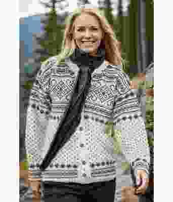 Naturhvit Sirdal jakke med marineblått mønster - DLG 131-34003406