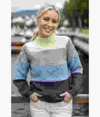 Structured stripes in blue - DLG 23-018-AS527