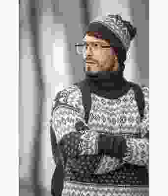 Edmund strikket genser, lue og votter - DSA 52-04