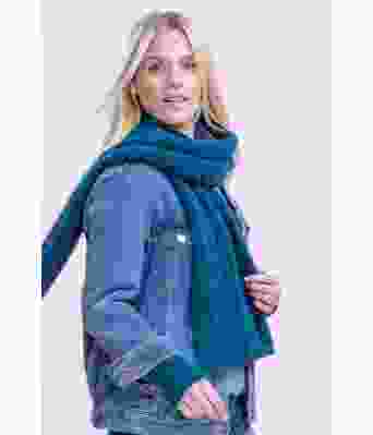 Jenny strikket sjal og pulsvarmere - DSA 63-04