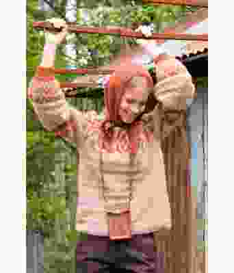 Sofie strikkegenser med hodeskjerf / skaut - DSA 80-07