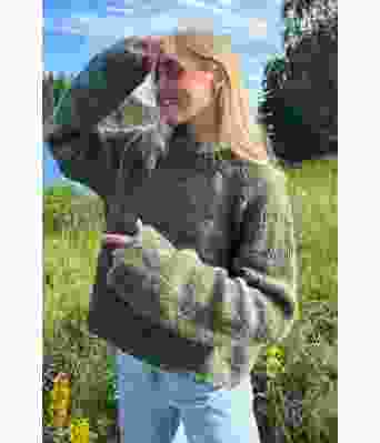 Øyunn strikkegenser med raglan - ØK 01-05