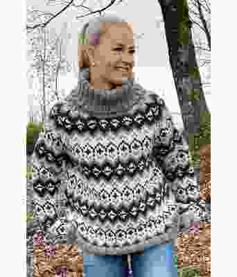 Drifa strikket genser med litt turkis i mønsteret - GG 294-14J