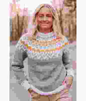 Grå riddarigenser med gult mønster - DN0003