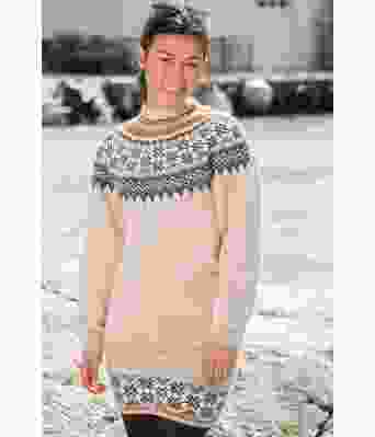 Hvit Frydgenser og skjørt til dame - Viking 1709-04A