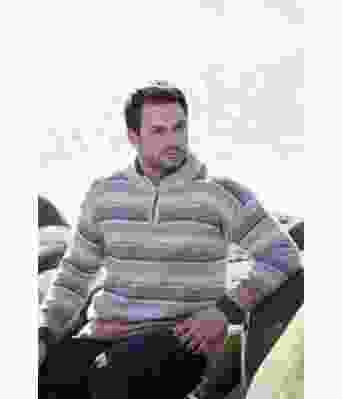 Joar strikket genser til mann - Viking 1708-13