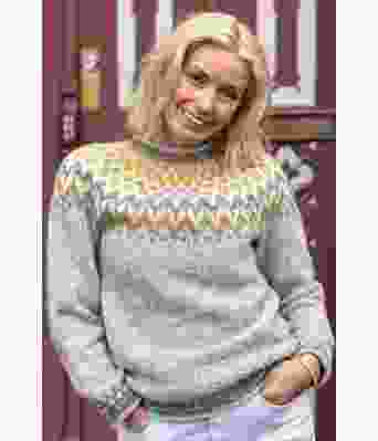 Lysegrå riddari genser med gult mønster - LL0002C