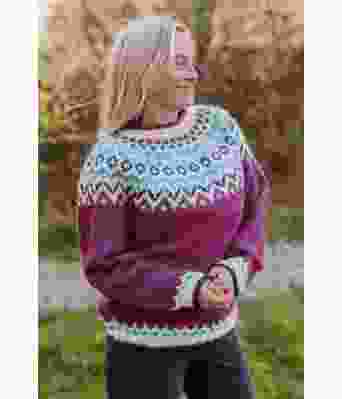 Lilla riddarigenser med blått og turkis mønster - LL0049