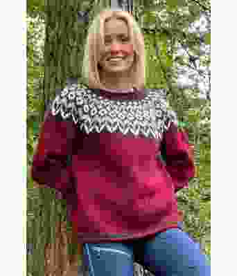 Rød riddarigenser i Lettlopi - LL0053