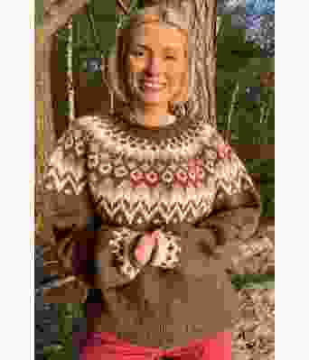 Brun riddarigenser med litt rust i mønsteret - LL0086