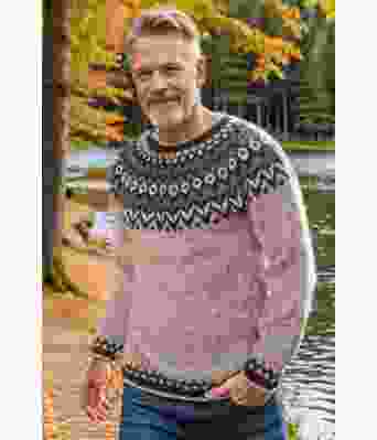 Beigebrun riddarigenser med blått mønster - LL0114