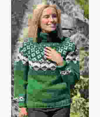 Flaskegrønn Matoakagenser med rundfelling - Linka Neumann design LN0019-DGO-003B