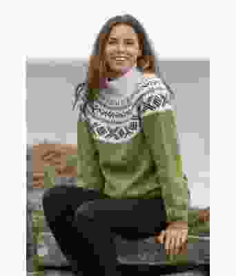 Miranda grønn strikkegenser med rundfelling - Viking 2134-06