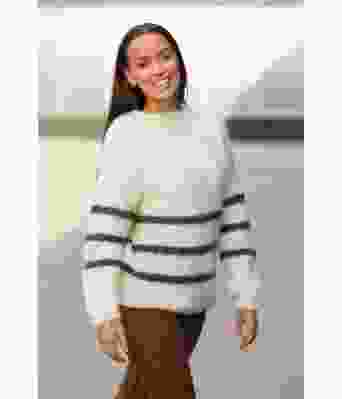 Nos strikkegenser med tynne striper Mie Cappelen - Viking 2137-07