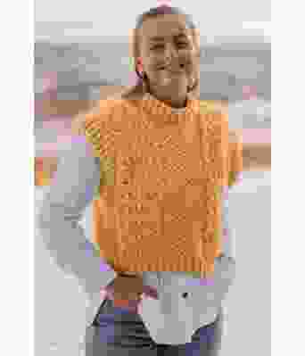 Okergul Weekend Waves strikket vest med bølgemønster - Strikkia 2022-001M