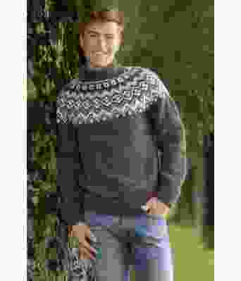 Stølen strikkegenser med rundfelling til herre - Viking 2101-01B