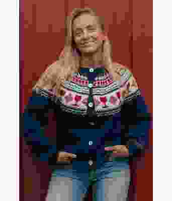 Vinkofta Strikk og drikk / strikkejakke med vinglass - Strikkia 2020-021