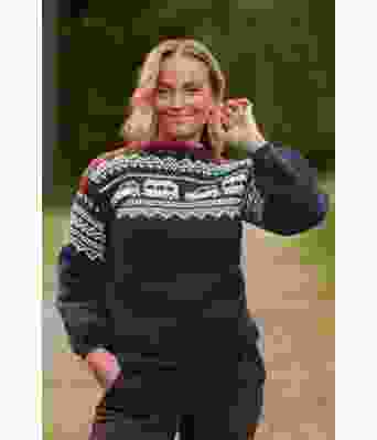 Campingvogngenseren i mørk petrolblå - Strikkia 2020-023-3487B