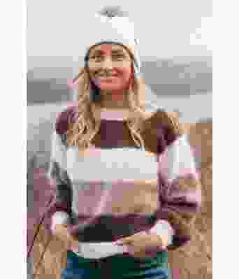 Elisegenseren i høstfarger stripete strikkegenser - Strikkia 2020-029