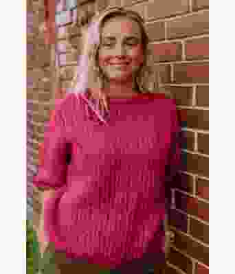 Claudiagenseren i bringebærrød - Strikkia 2021-025-565