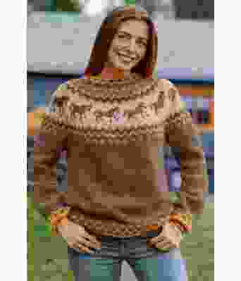 Lysebrun hestegenser - Strikkia 2021-035-309345