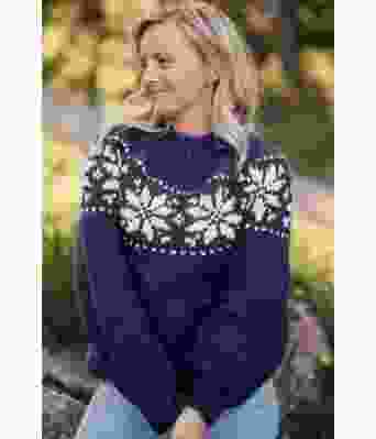 Mørkeblå chunky stjernegenser - Strikkia 2022-011-324