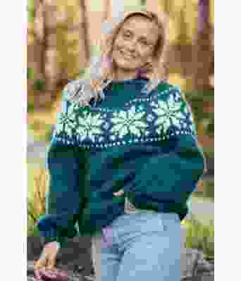 Turkis chunky stjernegenser - Strikkia 2022-011-329