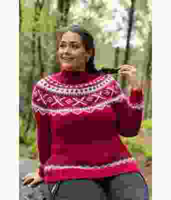 Rød Byklegenser med setesdalsmønster - Strikkia 2022-014D