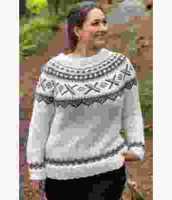 Naturhvit Byklegenser med setesdal mønster - Strikkia 2022-014E