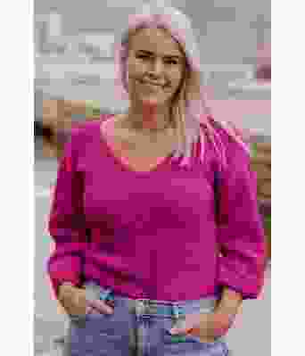 Cerise Soft dreams genser - Strikkia 2022-030-362