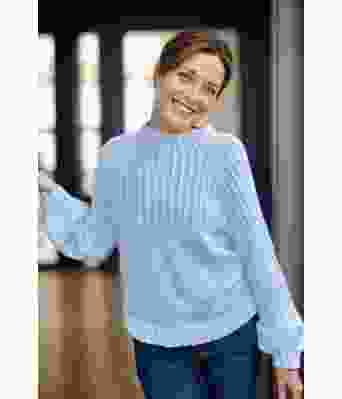 Winona raglan sweater i lyseblått - Strikkia 2023-024-320B