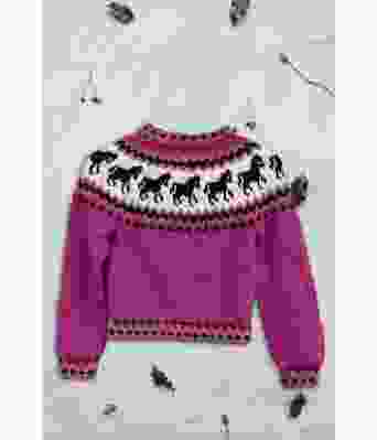 Mørkerosa hestegenser til barn - Strikkia 2023-027-566561