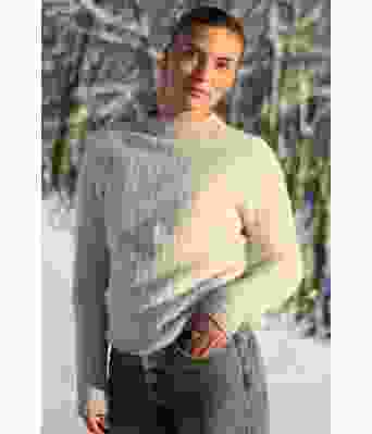 Keflavik islender til dame ovenfra og ned - Strikkia 2024-011