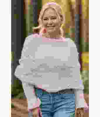 Eyelet sweater scarf i lys lilla - Strikkia 2024-035-367