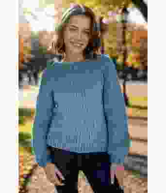 Lys jeansblå Scarlett sweater - Strikkia 2024-041-326