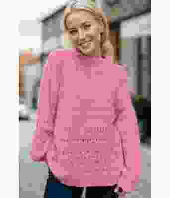 Rosa Whispering breeze genser med strukturstrikk - Strikkia 2024-044-361