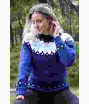 Knallblå Villmarksgenser med lyseblå poter - Linka Neumann design VGHG0003B