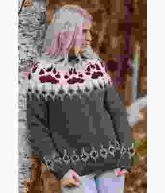 Mørkegrønn villmarksgenser med roserøde poter - Linka Neumann design VGHG0033