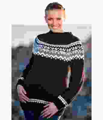 Strikket genser med rund sal til dame - Viking 1106-3