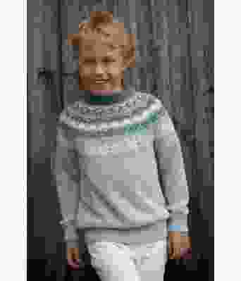 Nova strikkegenser til barn i lys blå - Viking 2017-1B