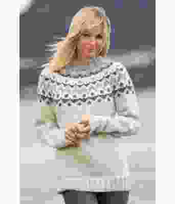 Suna perlegrå strikkegenser fra Kathrine Sørland - Viking 2022-1