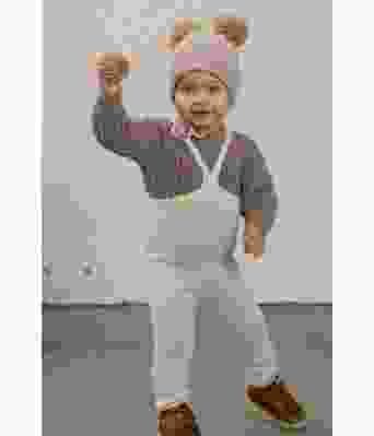 Sus og dus strikkebukse og lue i glattstrikk til barn - Viking 2204-10A