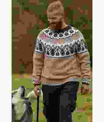 Beige hjortegenser med brunt mønster - Viking 2336-8-207218